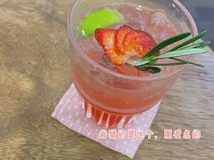莓果苏打-野路甜点铺(松柏路店)