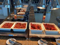 自助取餐区-湖景知味西餐厅•自助餐• 轻食(南京金茂威斯汀大酒店)