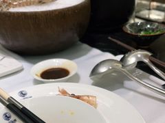 -红鼎豆捞·非遗鲍皇汤火锅(宝丰路店)