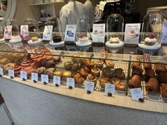 -VERIE BAKEHOUSE