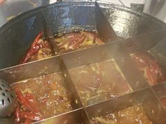 -巴卤社老火锅(财富店)