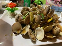 -范饭椰林川湘味海鲜·椰子鸡(三亚湾椰梦长廊店)