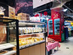 面包甜点陈列柜-盒马鲜生(红莲店)