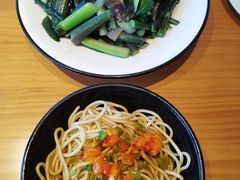 热干面-莲餐厅·湖北菜·藕汤是头牌(愚园路店)