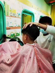 -爆米花儿童美发乐园