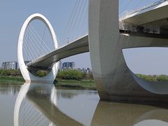 -南京眼步行桥