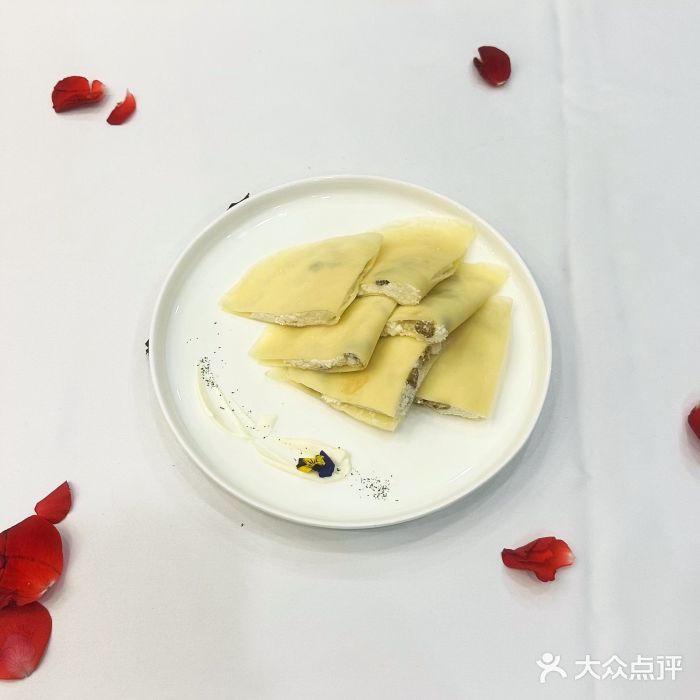 明斯克白俄餐厅白俄罗斯乡村奶渣饼图片