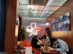 大堂-前进5路汉堡炸鸡(昙华林店)