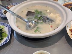 千岛湖有机鱼头汤-水边人家·鱼宴餐厅·淳鱼馆(千岛湖店)