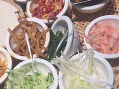 -包整·丝娃娃(一览甲秀楼风景店)