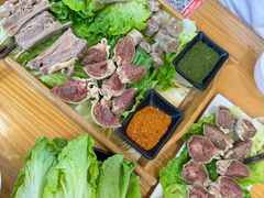 -小椒羊.羊肉粉 龙虾 羊肉串(新地旗舰店)