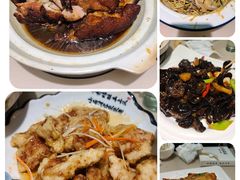 -老码头黑皮肘子锅包肉(赣水路店)