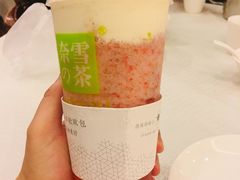 霸气芝士草莓-奈雪的茶(市百一店)