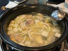 -东椰·海南椰子鸡火锅(朝阳门店)