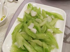 西芹百合炒白果-金时代顺风大酒店(瑞虹路店)