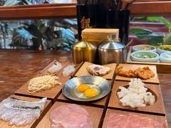 -银米·云南传统过桥米线(双廊黑金冠店)