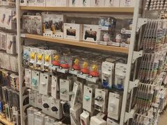 -名创优品(万达广场河东店)
