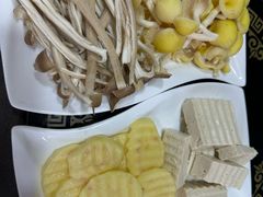 -泸沽肴(泸沽湖大洛水村农村信用社旁店)