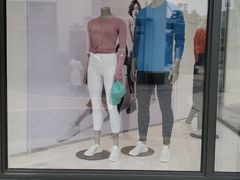 -lululemon(比斯特购物村店)