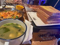-喝丢一只鞋海鲜烧烤·海肠捞饭(东关街店)