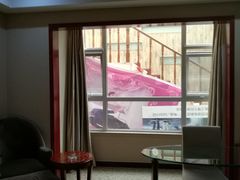 -兴芮温泉度假区