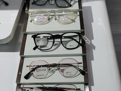 -一代眼镜·蔡司配镜(浦东大拇指广场店)