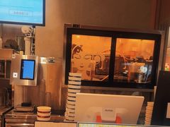 -霸王茶姬(上海静安大悦城店)
