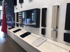 -TESLA 特斯拉(上海太古汇体验店)