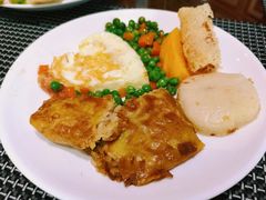 -武汉光谷广场杨家湾地铁站怡程酒店