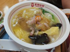 骨汤三鲜米粉-呷佬·长沙手工米粉(金沙江路店)