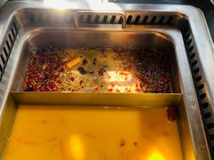 飘香麻辣和金汤花胶鸳鸯锅-大隐·成都火锅Bistro(合生麒麟新天地店)