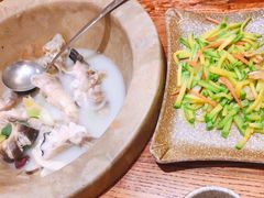 小炒云南瓜丝-滇香肴·云南菜蒸汽石锅鱼(云南北路店)