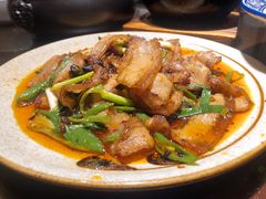 -万重锦·人文川菜馆(骡马市店)