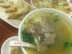 -小姜锅贴(凤凰街店)