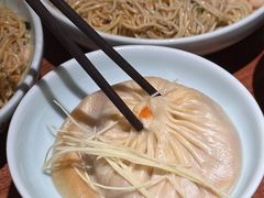 -裕兴记•蟹黄面馆(人民广场店)