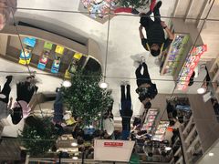 -钟书阁(群光广场店)
