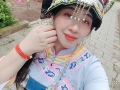 -高荡千年布依古寨旅游景区