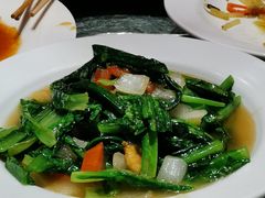豆豉鲮鱼油麦菜-胖老汉椒麻鸡清真新疆菜(西御街店)
