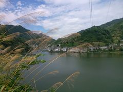 -披云山庄