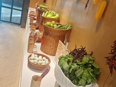 -鱼鲜饭香·招牌汽锅剁椒鱼头王