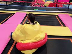 -嘿哟动霸CHUA·新潮玩运动娱乐中心·蹦床滑冰团建乐园