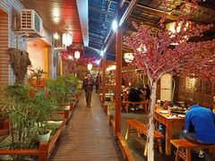 大堂-三道苗苗鱼·美蛙黄辣丁(八里店)
