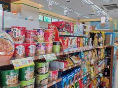 -全家便利店(沪太路三店)
