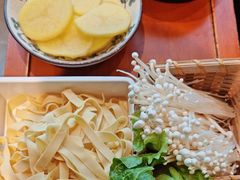 -老员外骨汤火锅(海州古城店)