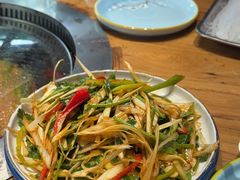 -山河屯铁锅炖·非遗东北菜(南山店)