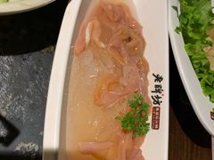 -老牌坊云南鱼豆花火锅(哈西万达店)