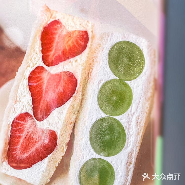 深圳首家水果三明治🥪终于也阔以吃到啦‼️