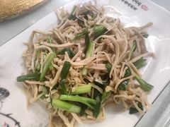 -蔼若春.传承三十年云南菜(金碧公园店)
