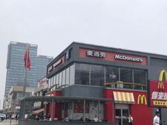 景观位-麦当劳(花桥得来速店)