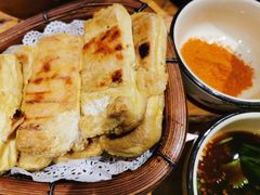 石屏烧豆腐-老滇山寨•云南特色菜•地方菜•民族风情歌舞表演(金碧店)